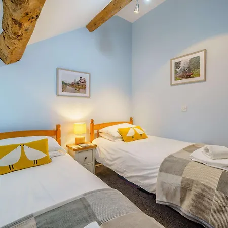 3 Bed In 83701